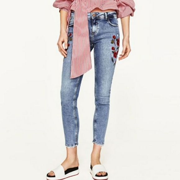 Zara Blue Floral Embroidered Skinny Jean Size 2
